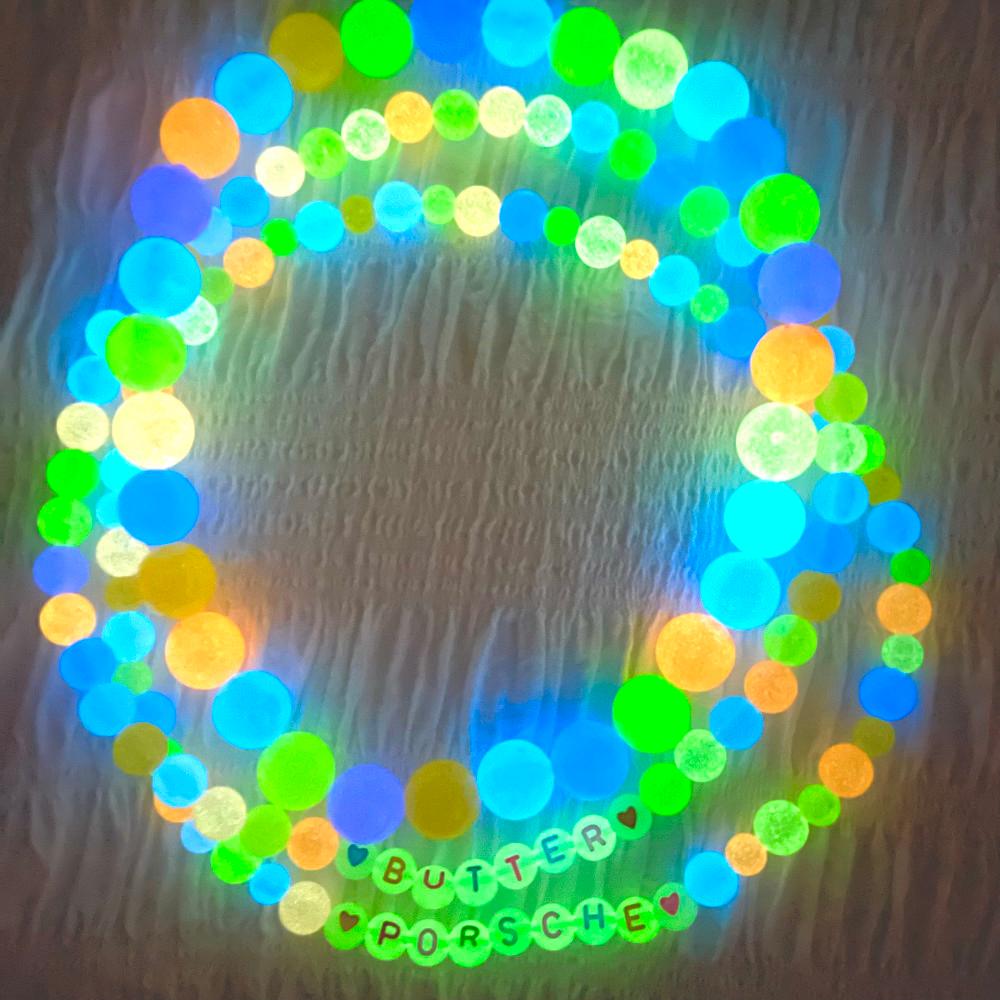 피버쿠 야광레터링 강아지고양이 비즈목걸이