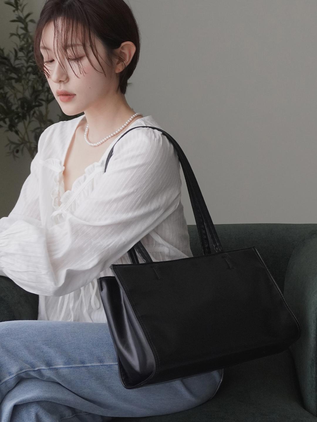[Glossy bag_black]