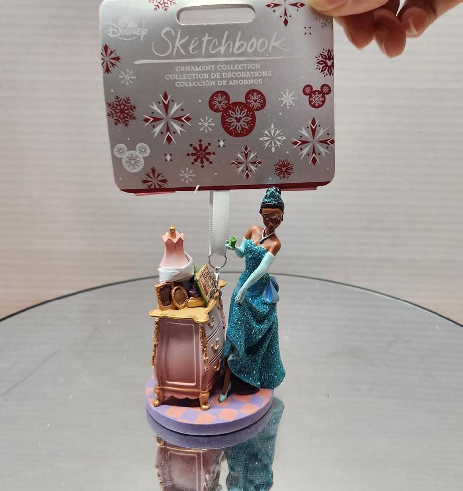 2022 디즈니 왕자와 개구리 타아나와 나빈 동화 오너먼트 Tiana and Naveen Fairytale Moments Sketchbook Ornament