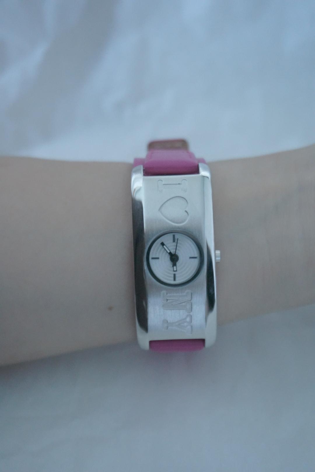 I︠ ♡ NY watch