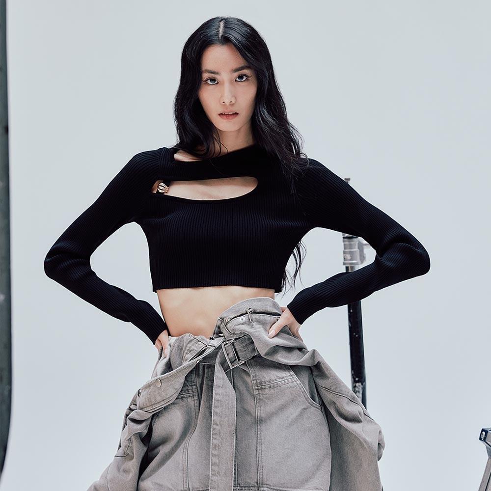 [E.B.M]컷 아웃 니트 풀오버 EMO9KPO080