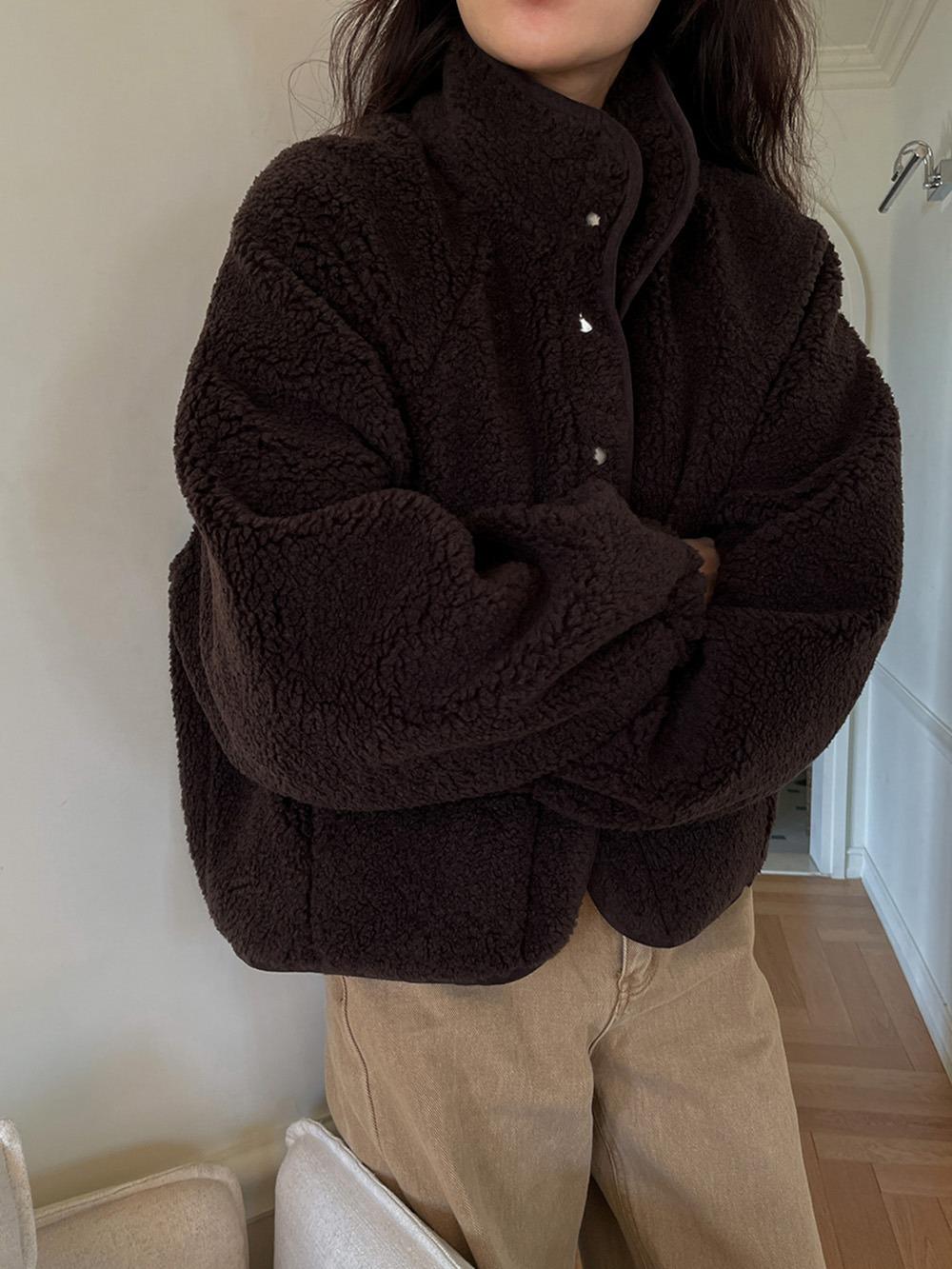 페미니크 Mingbool shearling Jumper