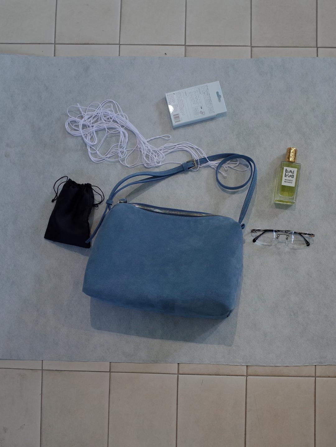 [12월 5일 예약배송] Aro suede bag - blue (exclusive)