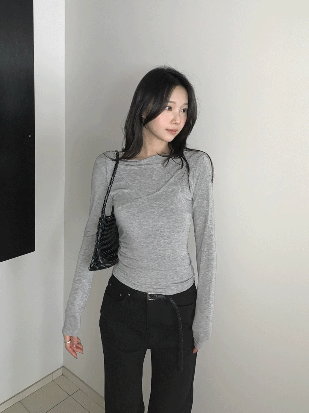 TG. Layered V Muse Set Tee