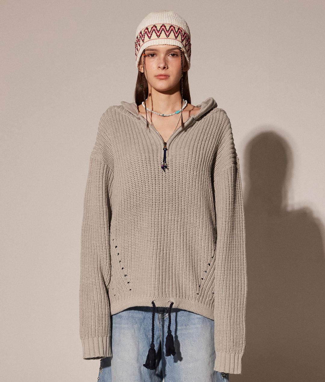 TASSEL STRING HALF ZIP UP