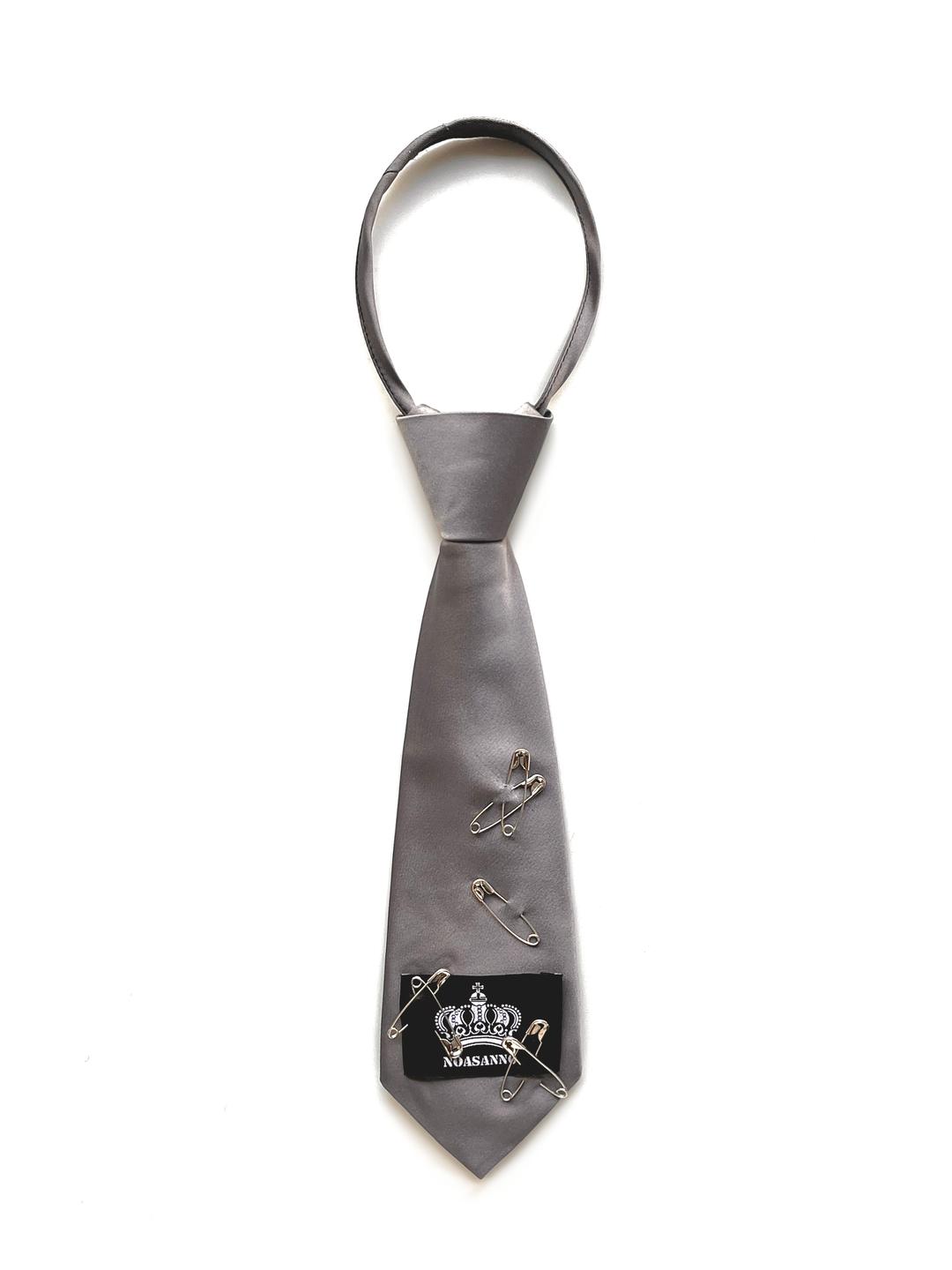 Noasanno Logo tie (gray)