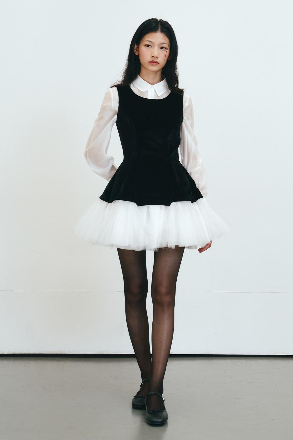 [11/21일 예약배송] PRINCESS PEARL MAXI SHA SHORT DRESS_TT4W610BK