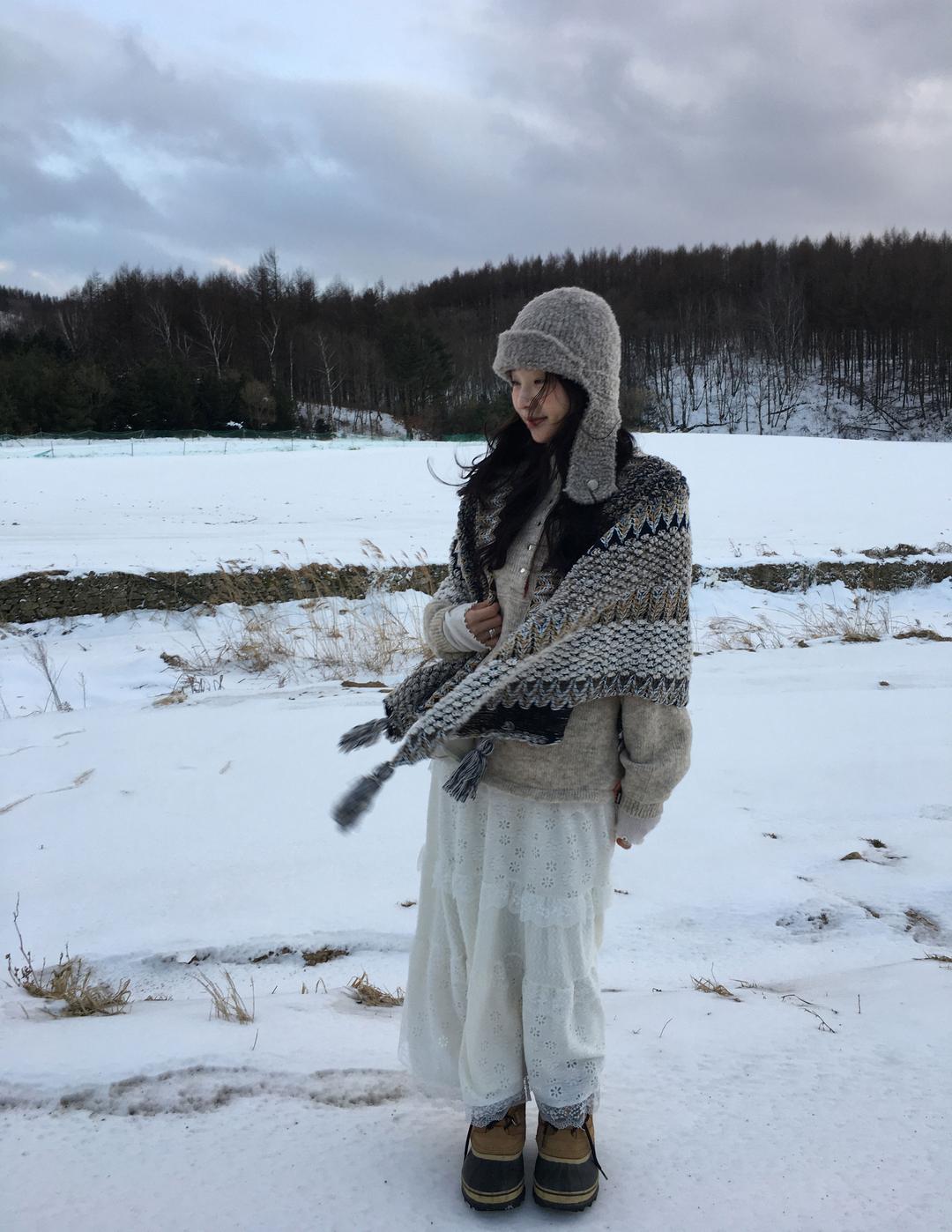 umei long lace skirt