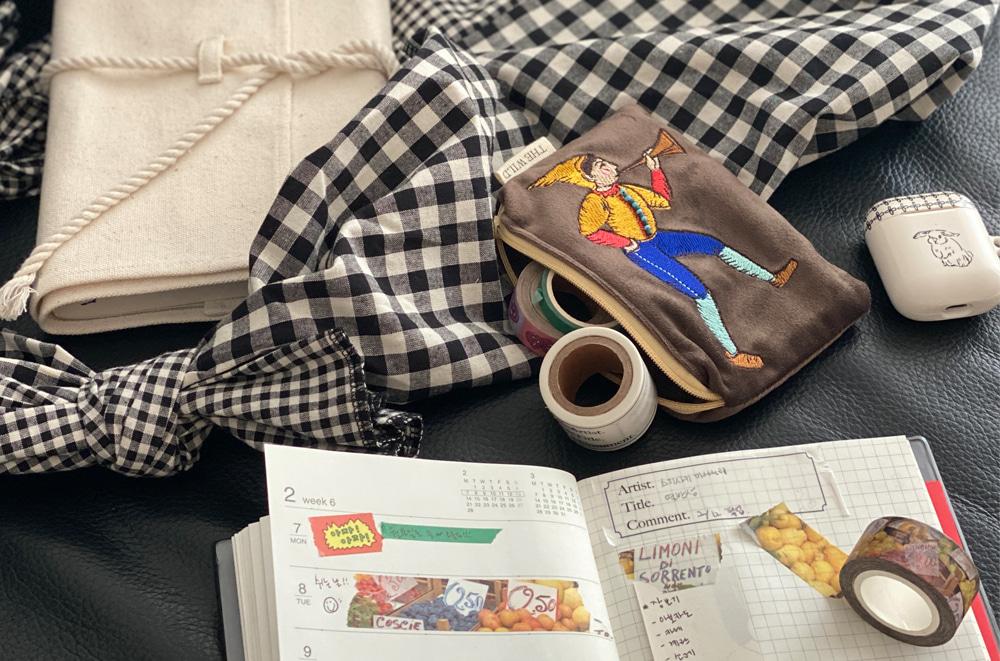 [WHAT'S IN YOUR BAG?] #13 매일 나를 채워주는 아이템