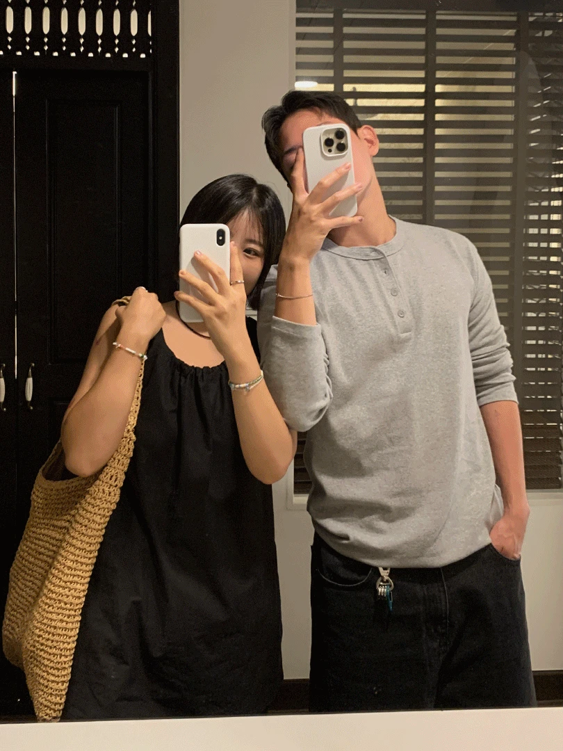 헨리넥 슬림 긴팔티셔츠