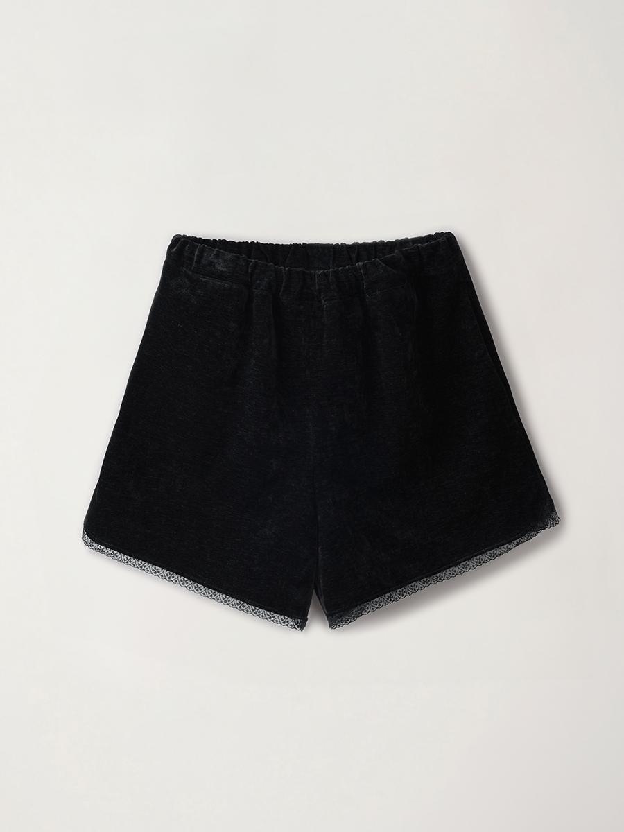 Velvet Lace Shorts (Black)