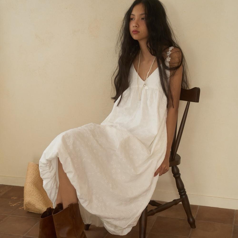 Flower Bouqet Dress / White