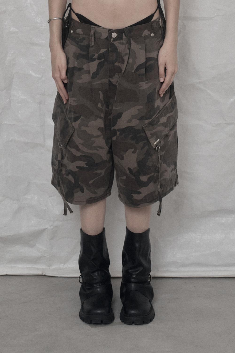 CARGO WIDE BERMUDA PANTS CAMO