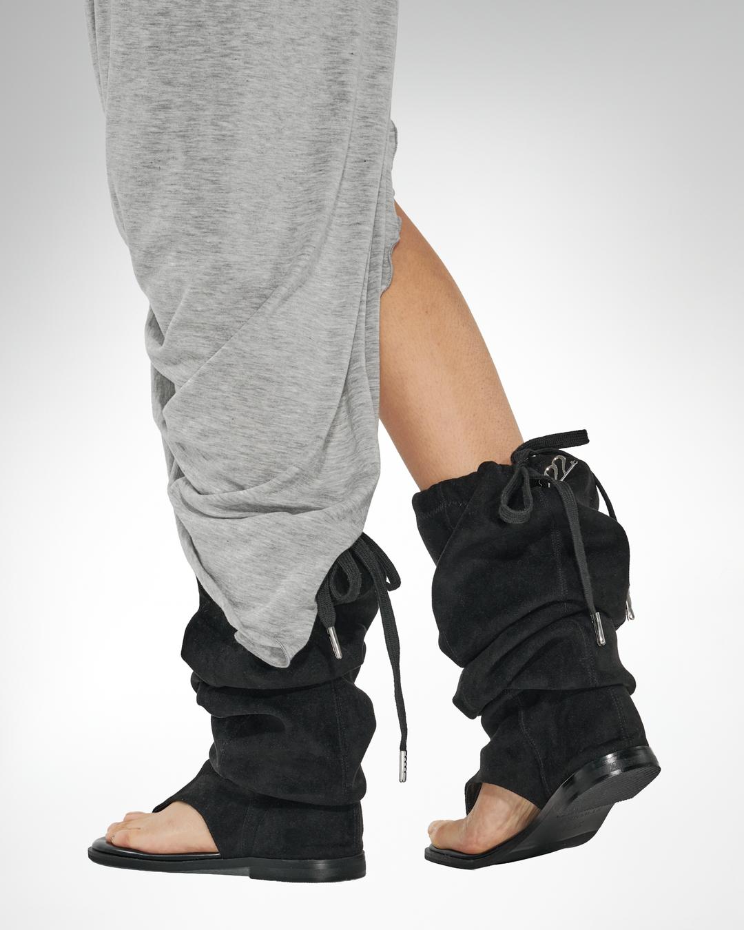 SHOES 003