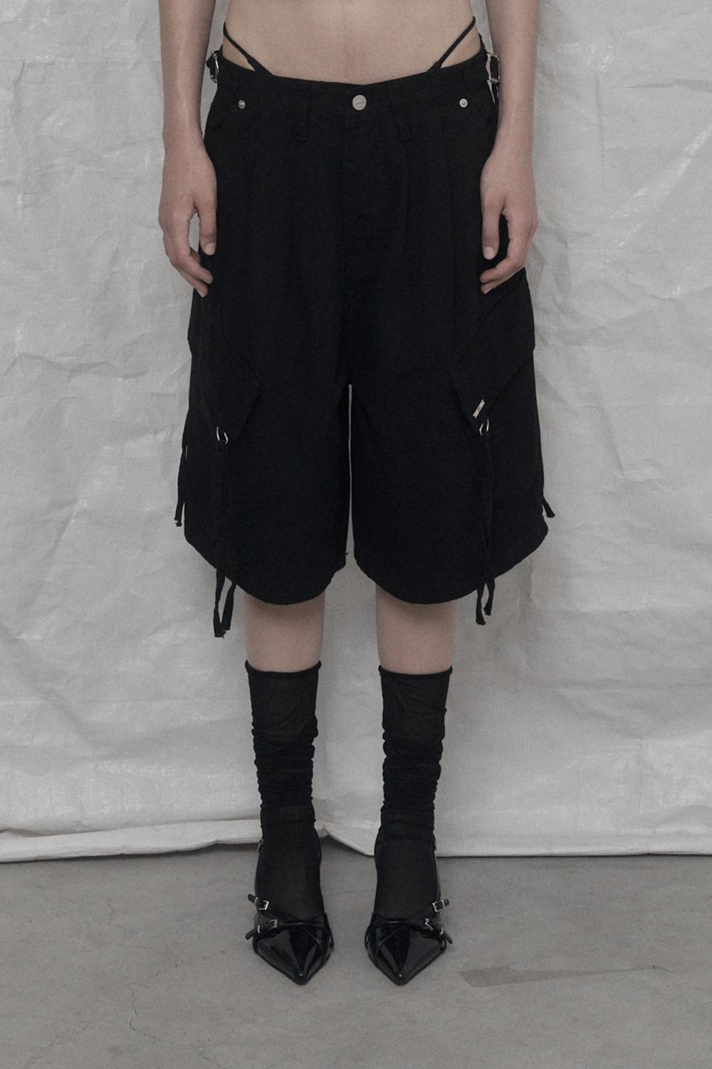 CARGO WIDE BERMUDA PANTS BLACK
