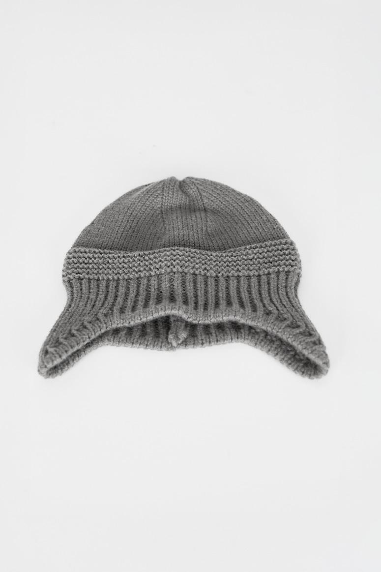 TANK EARFLAP BEANIE