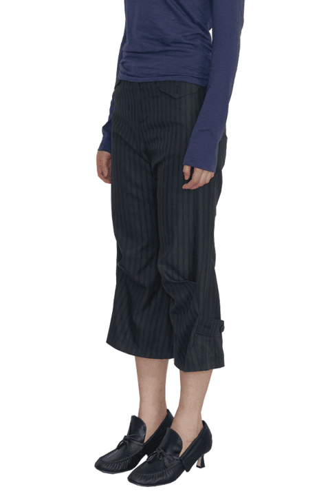 Flared Capri Trousers, Onyx