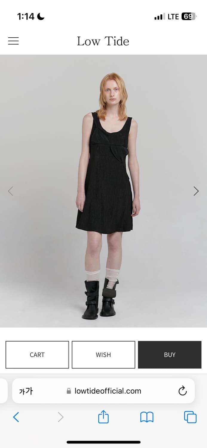 LOWTIDE WRINKLE SLEEVELESS DRESS 로우타이드 | 후루츠패밀리