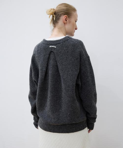 Pleats-Back Wool Round Knit - Charcoal