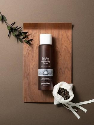 다즐링홍차 브라이트닝 에센스 146ml