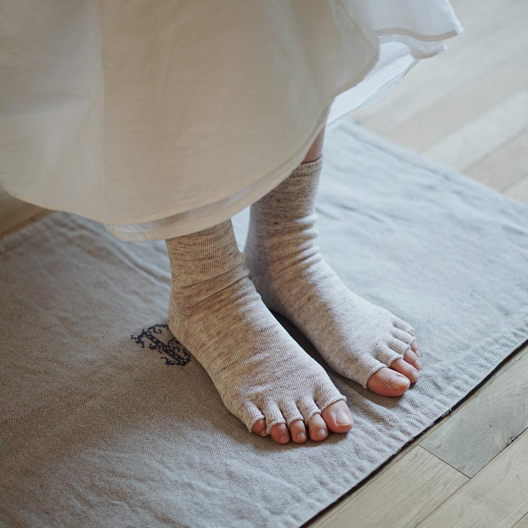 ME130 Linen Five Finger Open Toe Socks