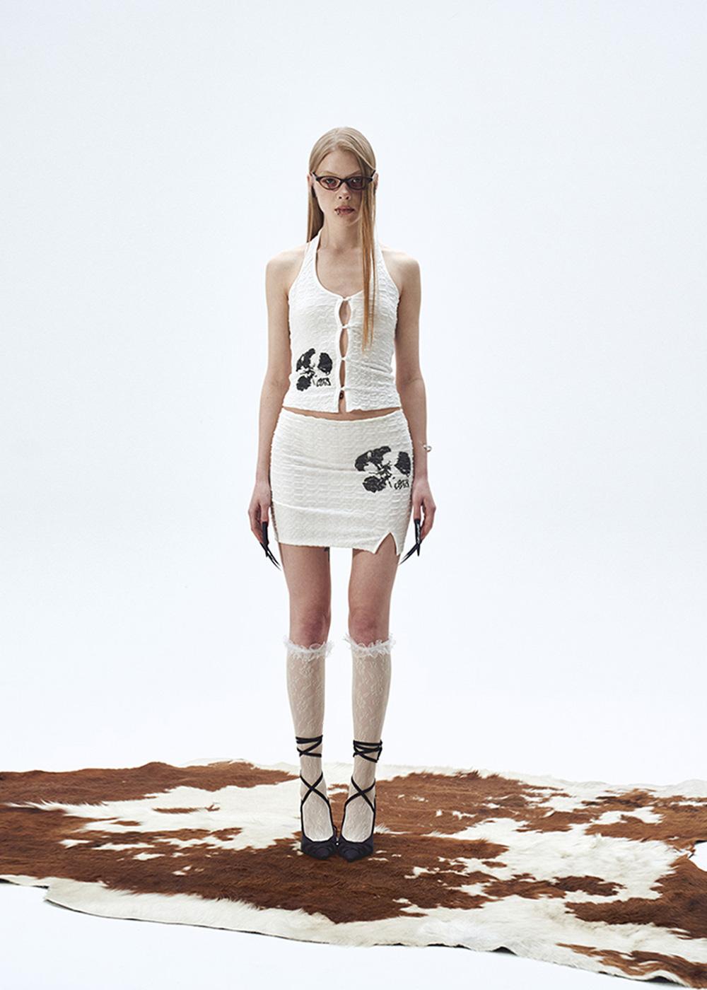 Shirred mini skirt (White)