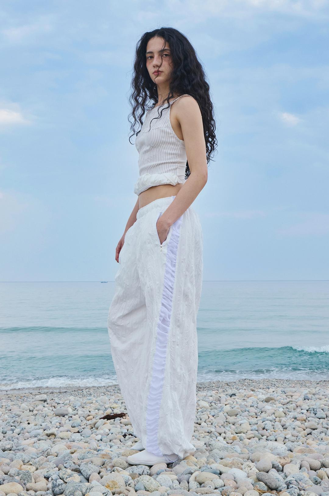 G_SHEER SHIRRING TEXTURE PANTS / WHITE