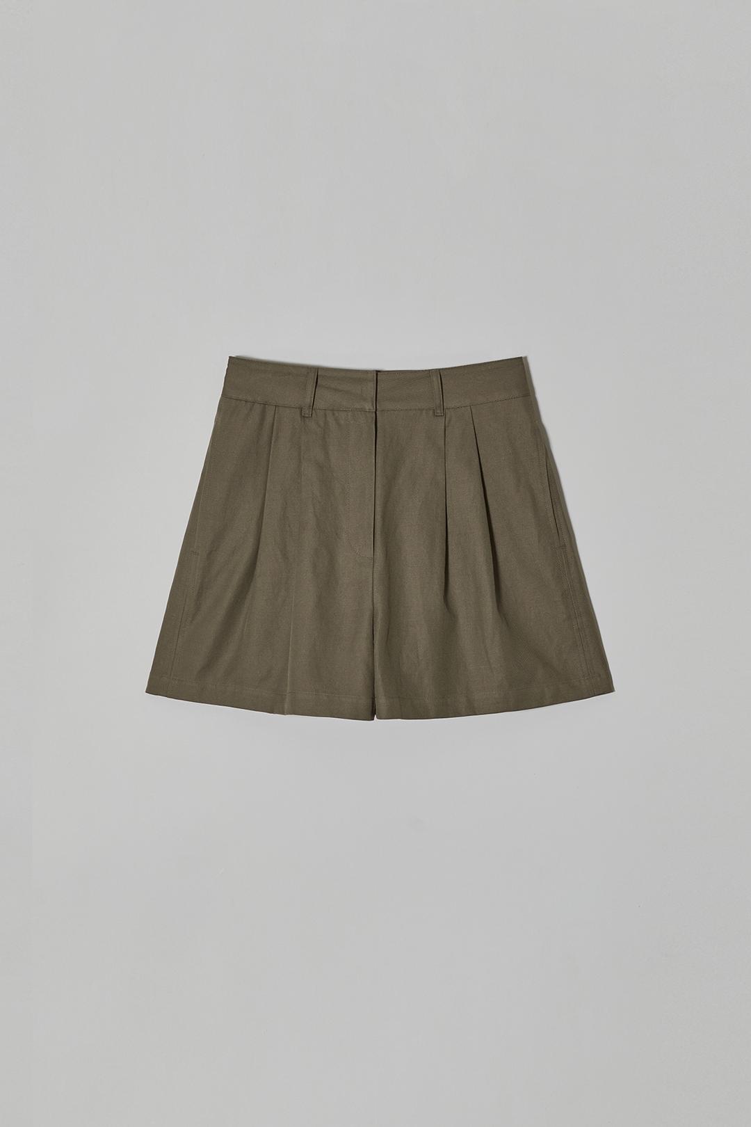 TWO TUCK LINEN SHORTS , KHAKI BROWN