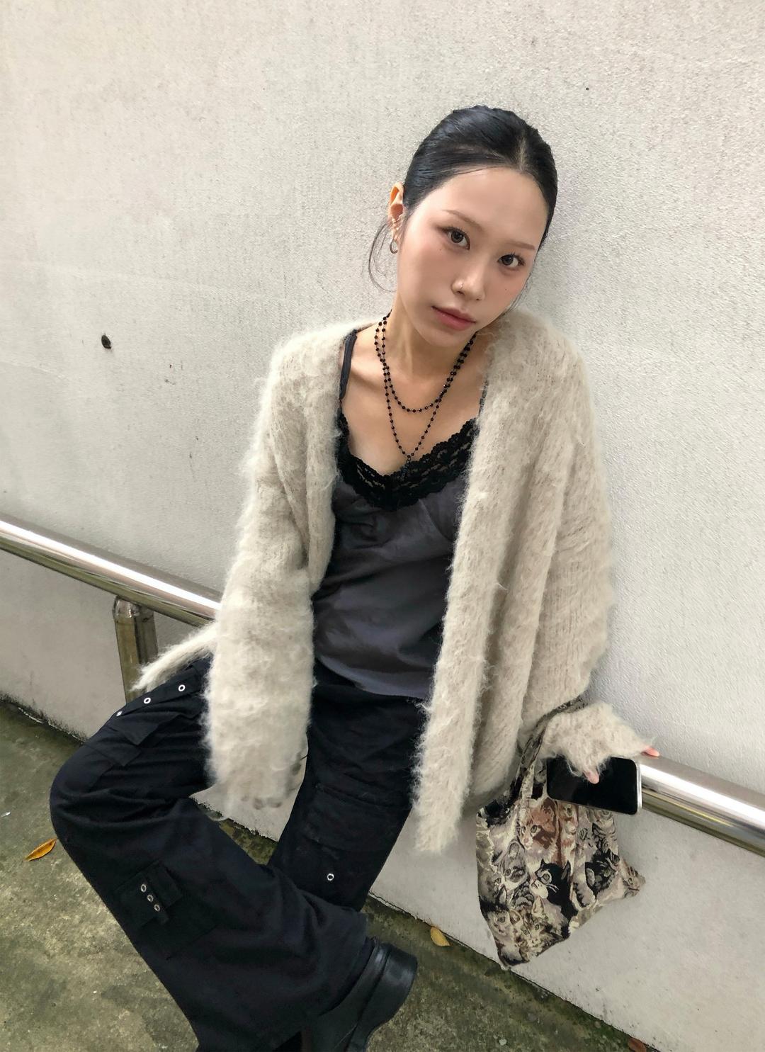 이이알하우스 Choose brush cardigan (3C)