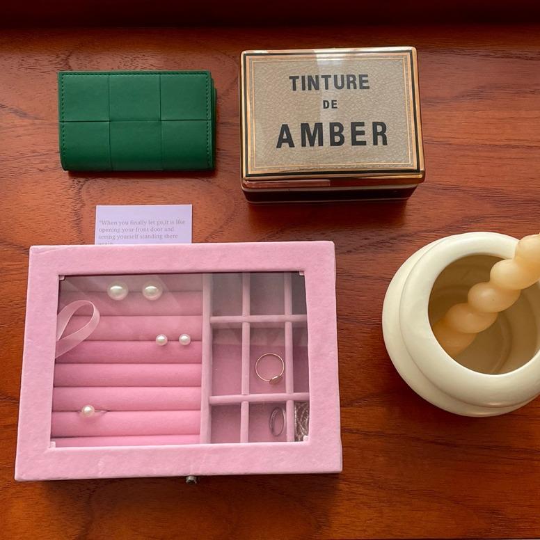 Vintage jewelry box