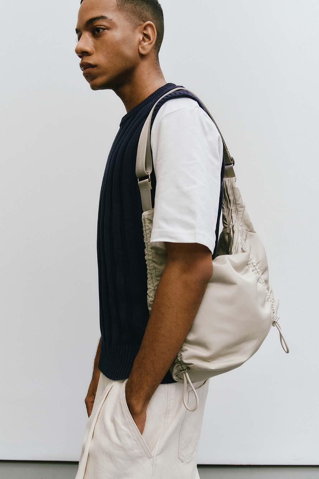 Strap Pleats Bag (Light Taupe)