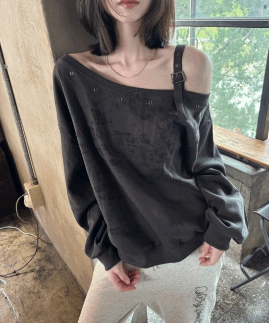 25fw 에스파 맨투맨 (어깨 끈 조절 루즈핏 오프숄더 맨투맨)