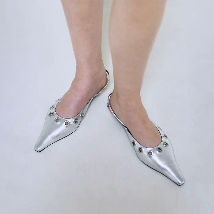 POINTED EYELET SLINGBACK (SILVER)