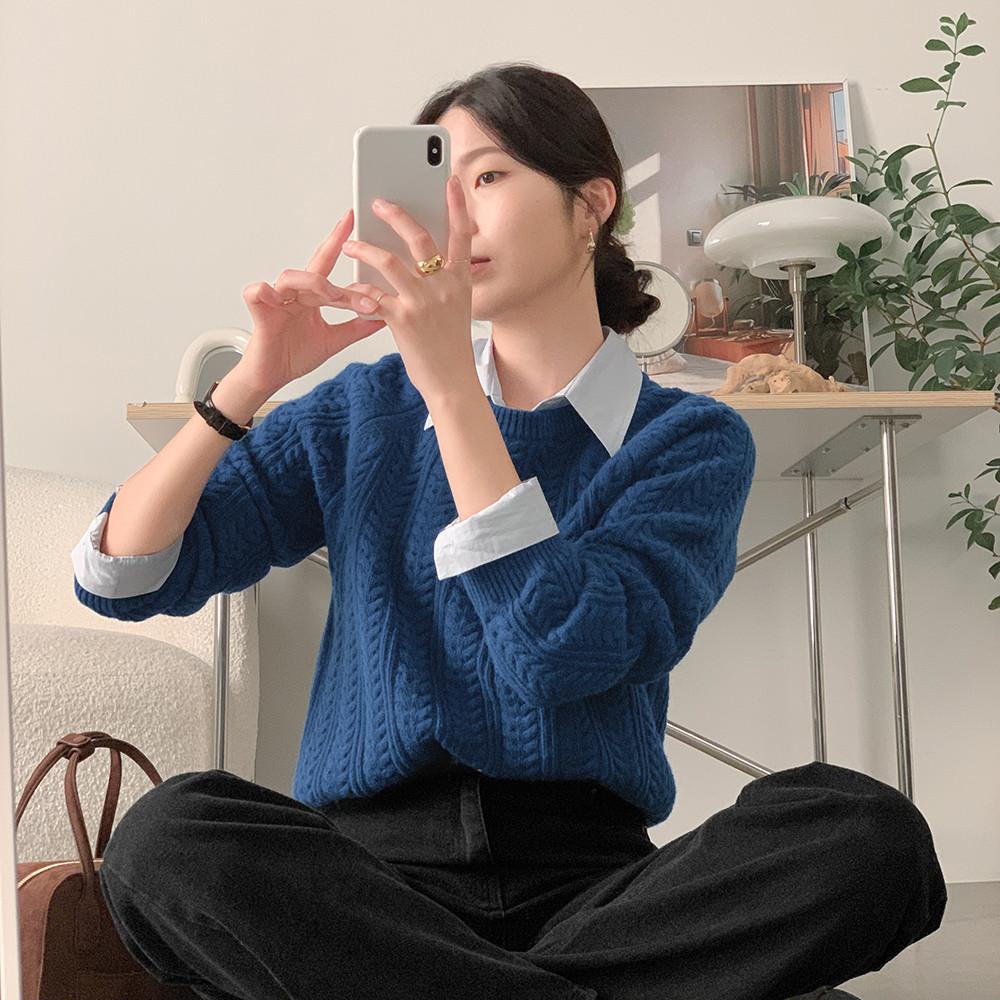 (자체제작) 앤드류 루즈핏 울 꽈배기 니트 (블루)