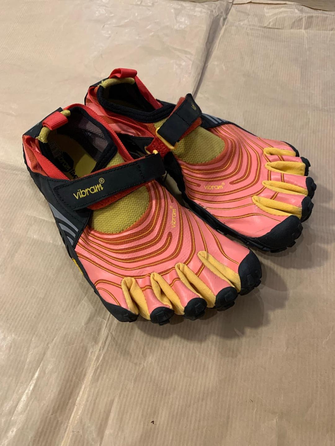 비브람 파이브핑거스 39사이즈(250) | 후루츠패밀리