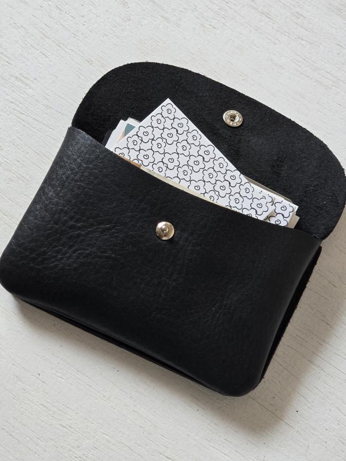 흰_블랙 가죽지갑