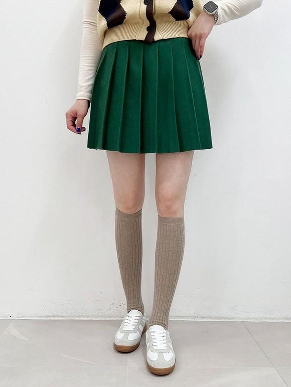 미즈큐즈 /  골프 일상  밴딩 플리츠 주름 니트 스커트