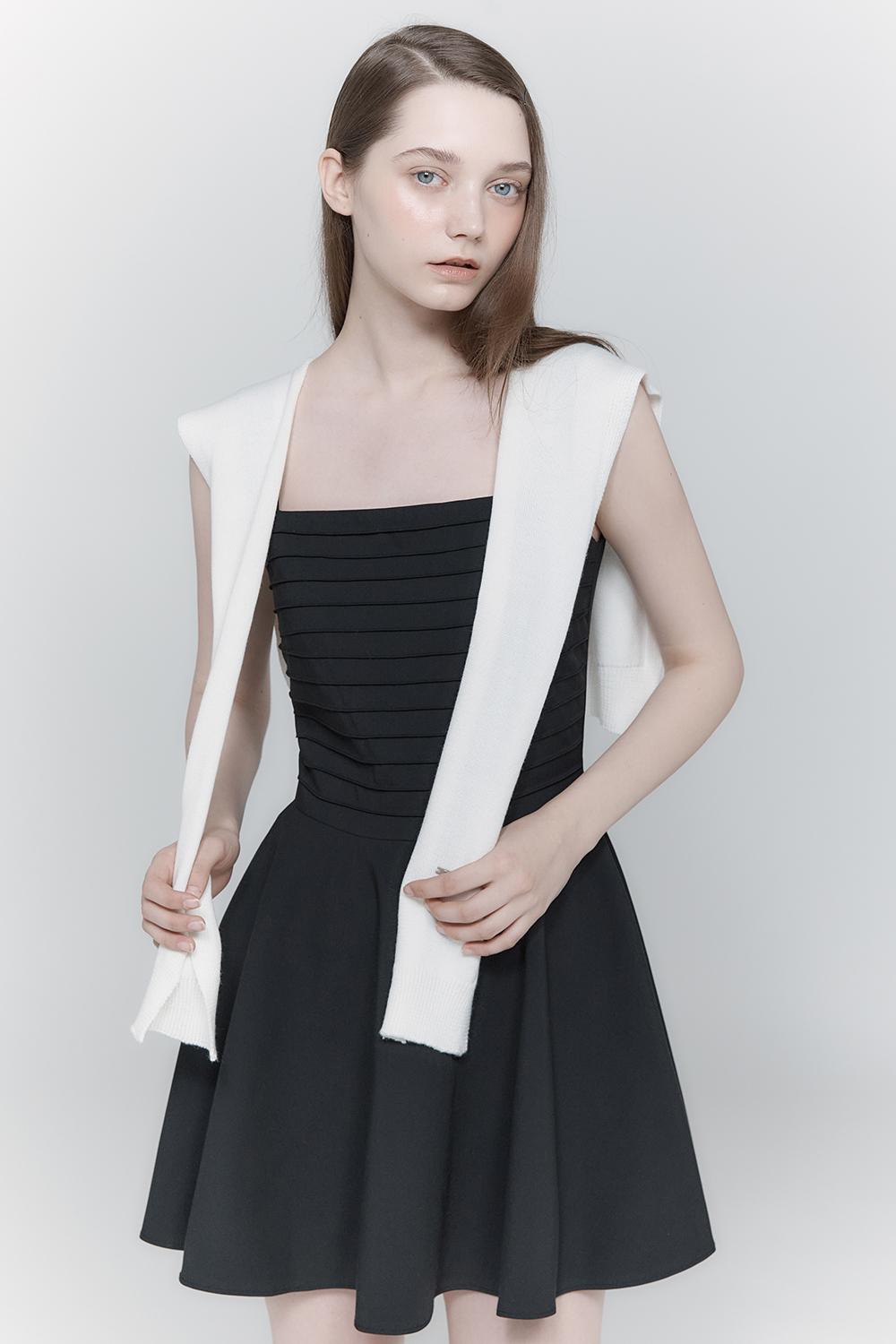 [SET]SLEEVELESS PINTUCK DRESS+KNIT SHAWL_TT4S609BK