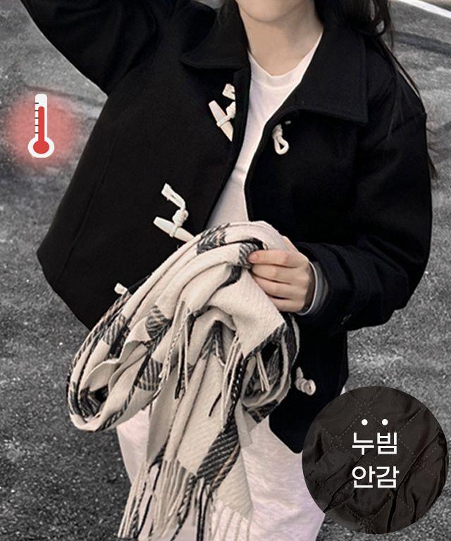 [겨울 아우터/누빔안감/주머니O/당일출고] 유니크 크롭 떡볶이 코트 [겨울 숏코트 겨울 자켓 겉옷 겨울옷 숏자켓 크리스마스 떡볶이 숏코트 숏떡뽂이코트 키작녀 코트 누빔코트 할로윈