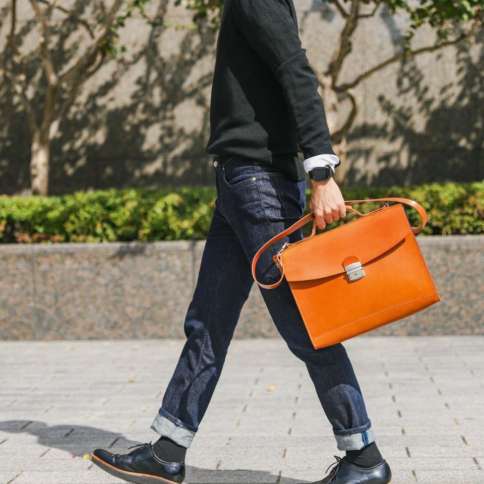 303 뉴 포트폴리오 케이스new portfolio case 16"