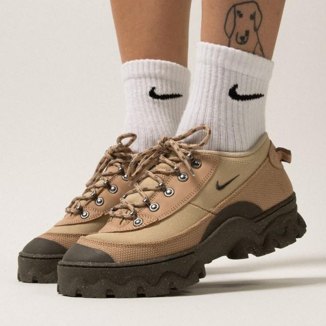 나이키 라하르 등산화 트레킹화 여자 그레인 스모크