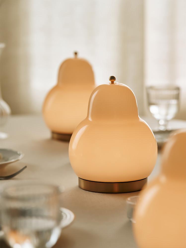 Yeolmae 열매 포터블램프 - 오트베이지 (2Options)  무선조명 스탠드