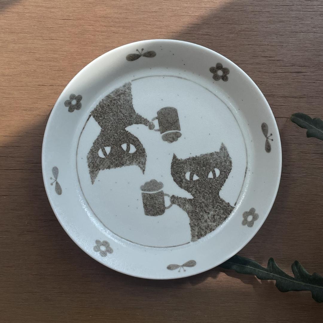 건배냥 플레이트