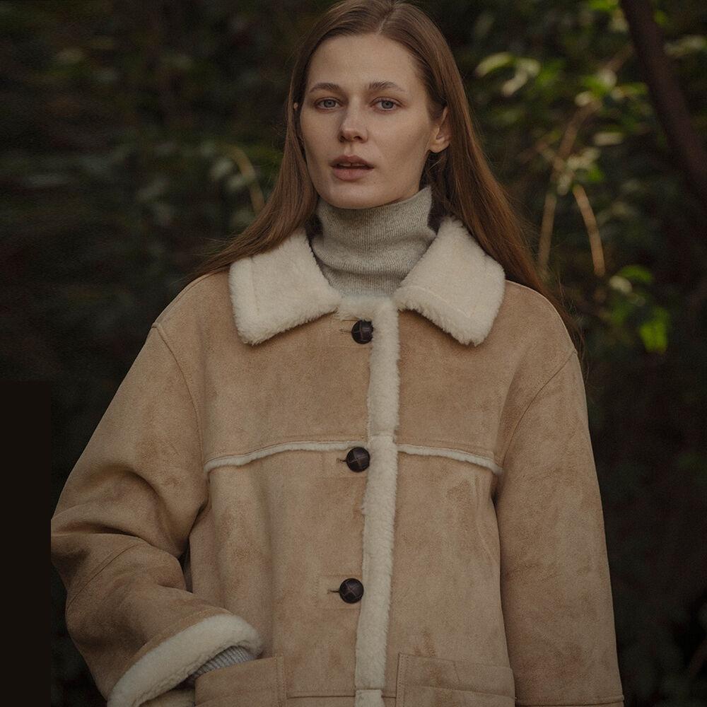 Wool shearing collar suede mustang coat_Beige