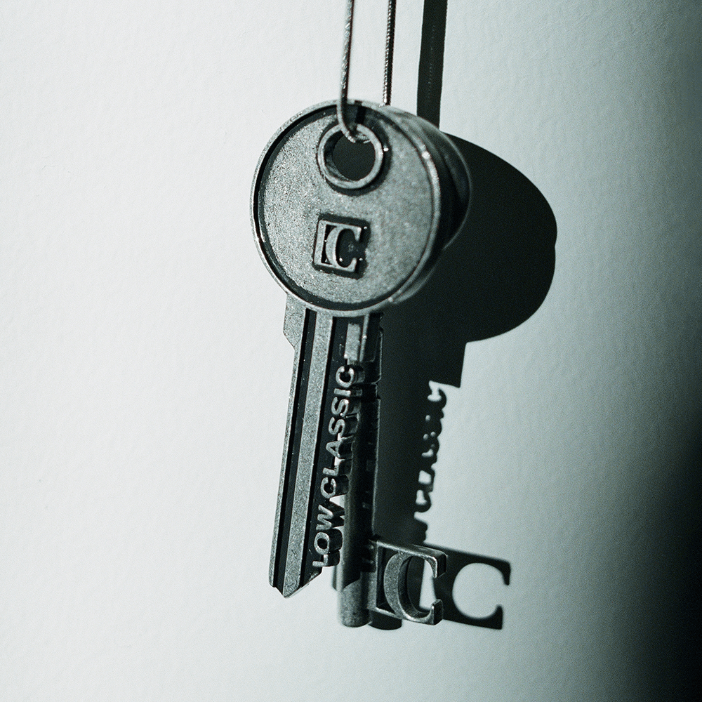 【LOW CLASSIC】24FW LC KEY-RING (SILVER) 4c833e2bfc33bff715c8ad92b1b295