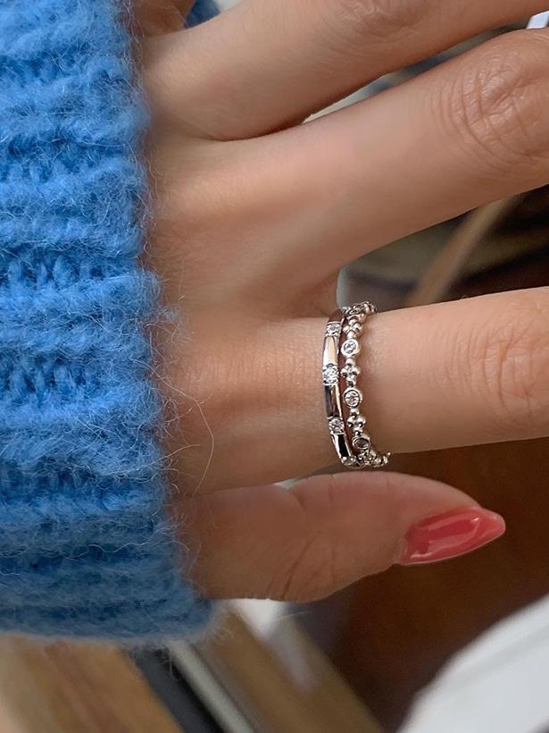 simple cubic ring