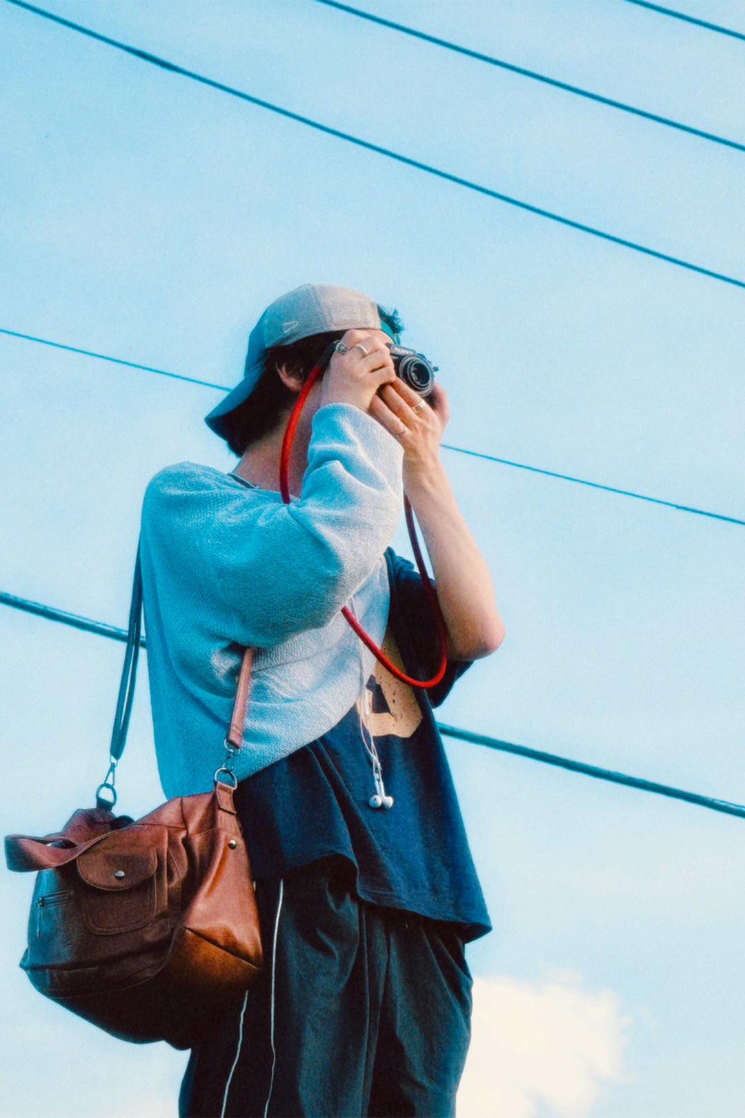 Hanabi Koen leather cross bag