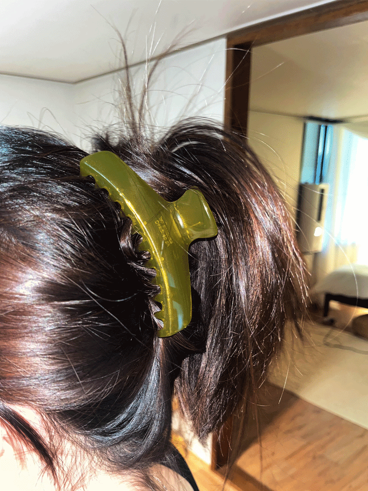 curve clear clip-pin