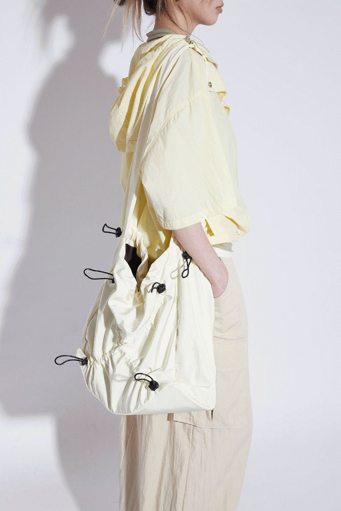 4 string shirring bag (2c)