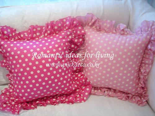 핑크 도트 쿠션
